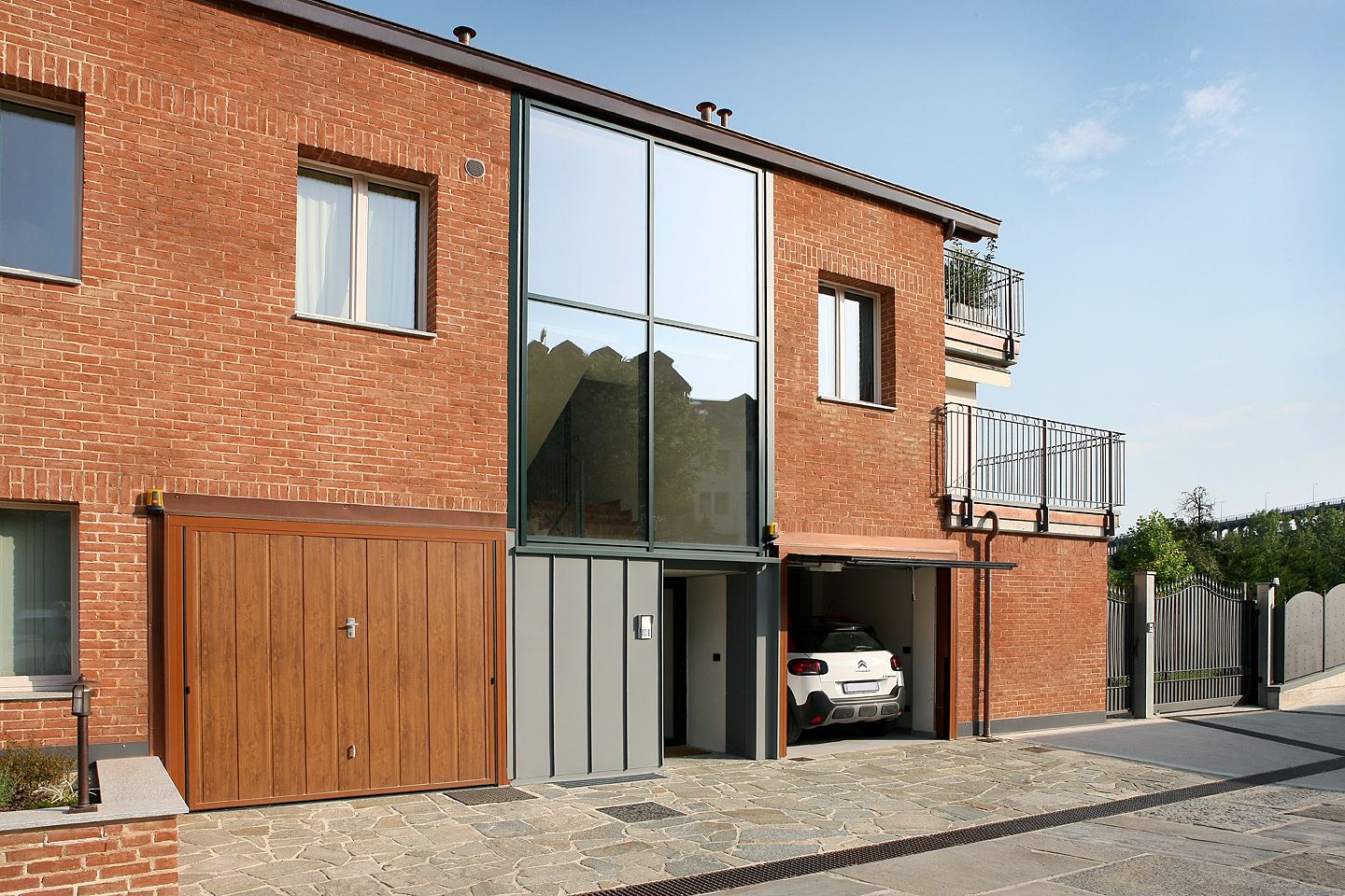 Iridium Doors Gallery Basculanti 1
