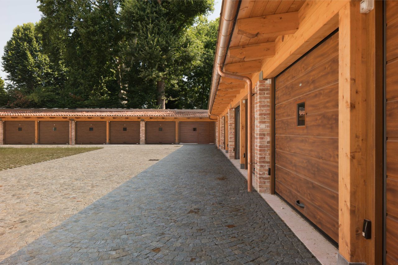 Iridium Doors portone residenziale effetto legno 156
