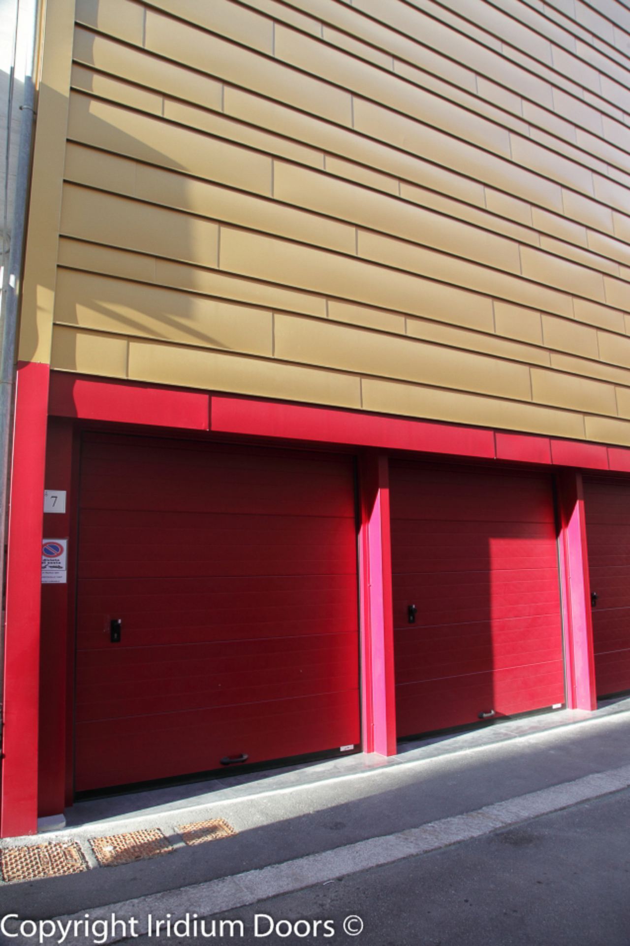 Iridium Doors Sezionale Residenziale garage 201