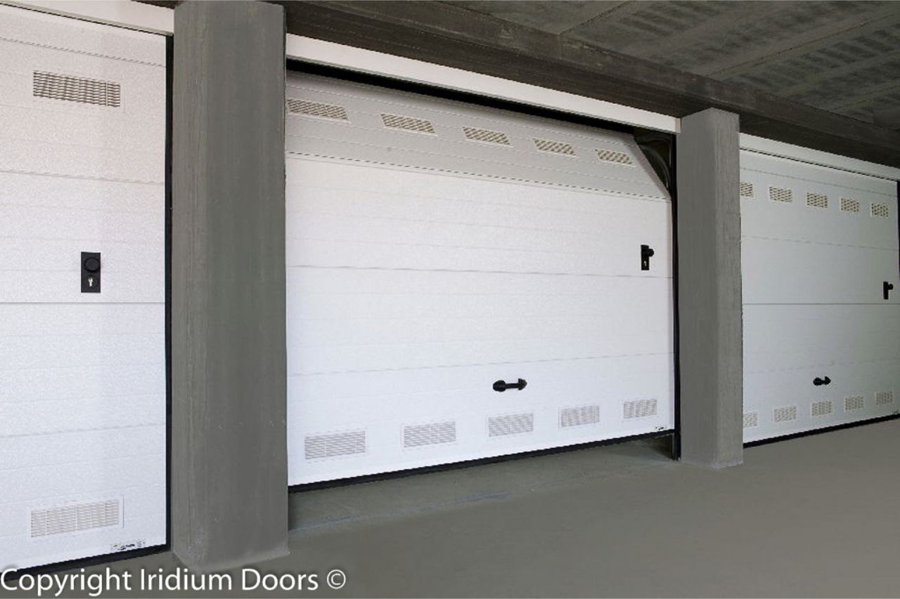 Iridium Doors Portone Sezionale con griglie inserite 153