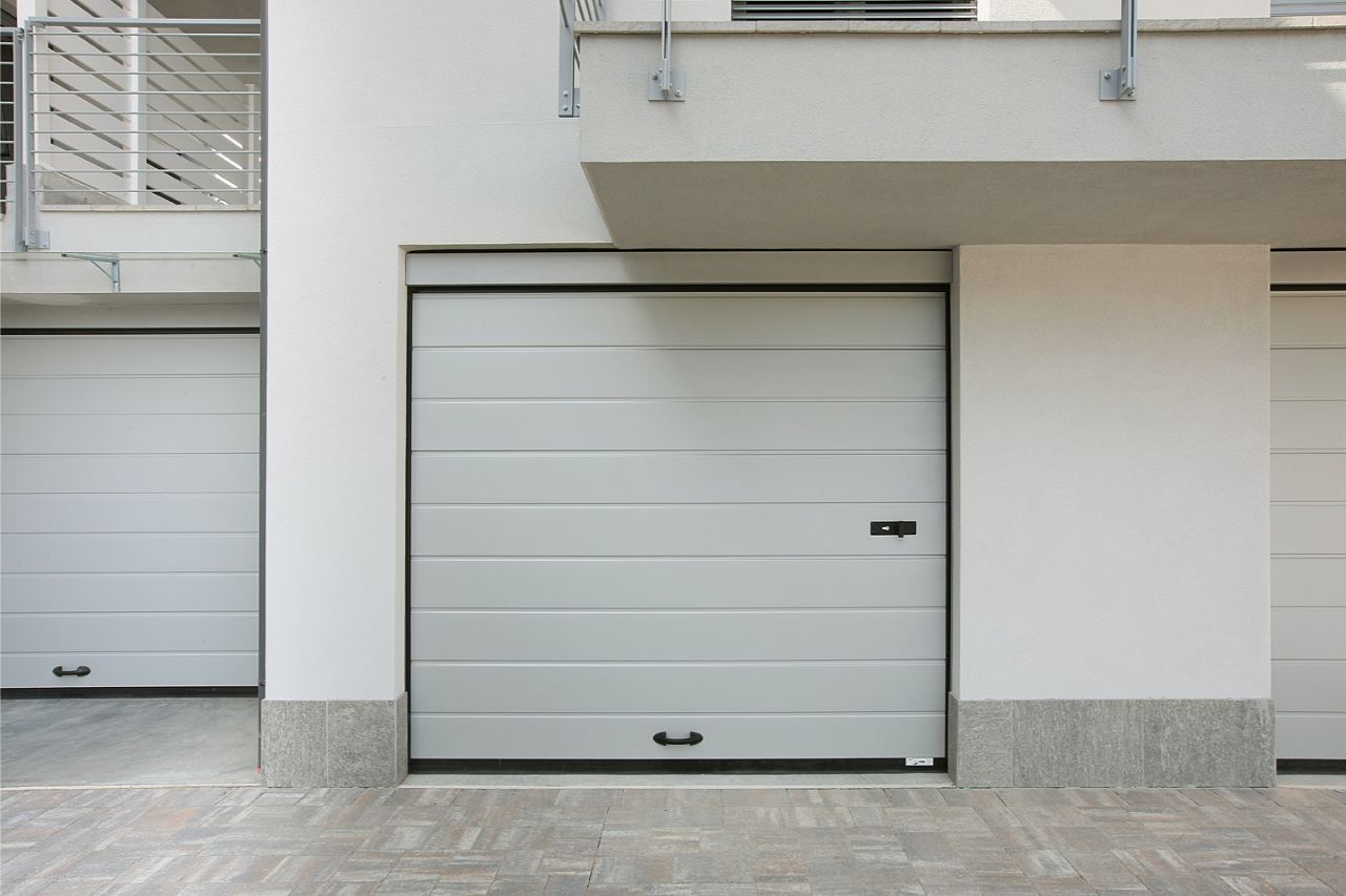 Iridium Doors portoni sezionali residenziali 121