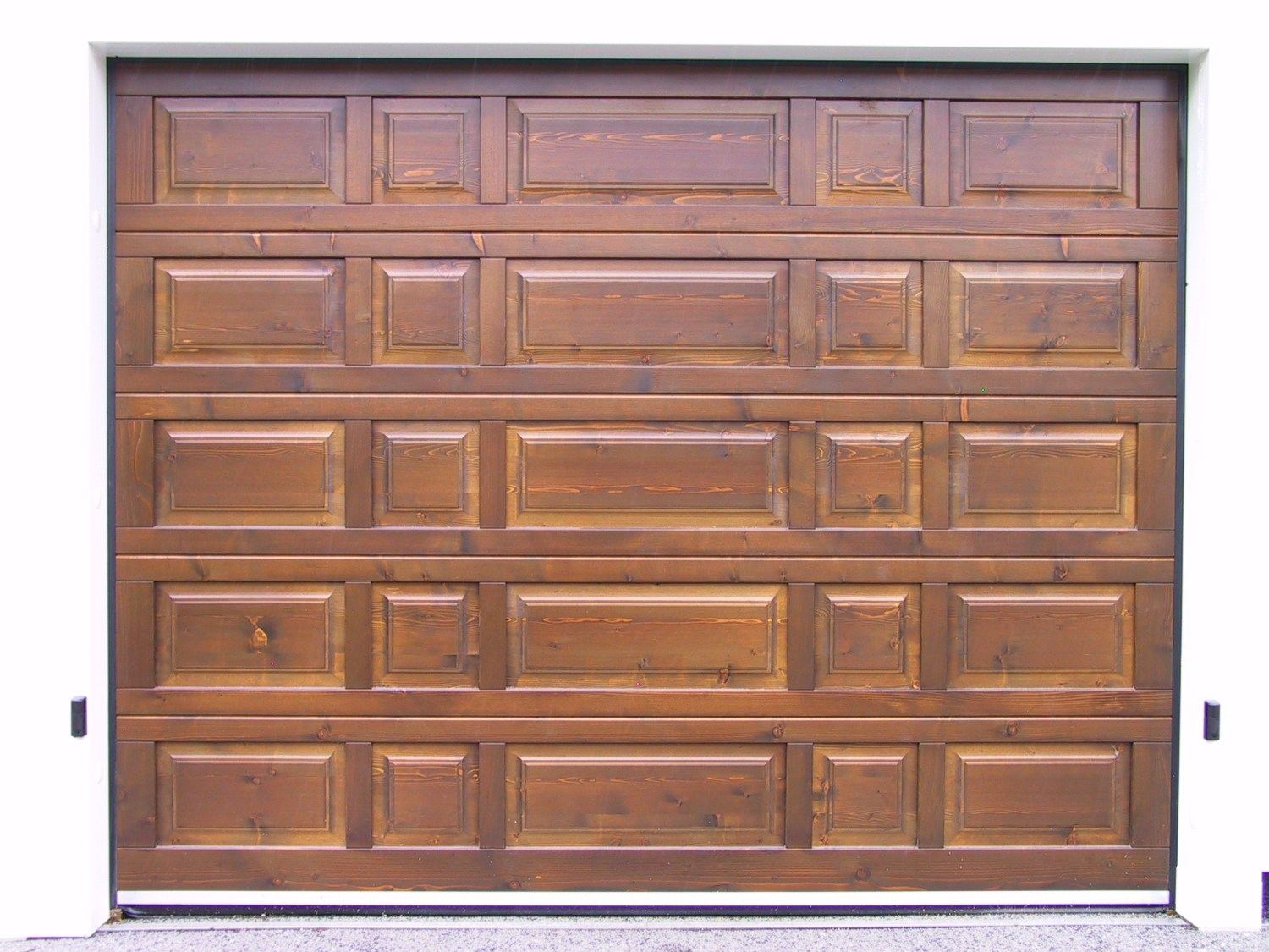Iridium Doors Portone Sezionale Residenziale Vero Legno 4